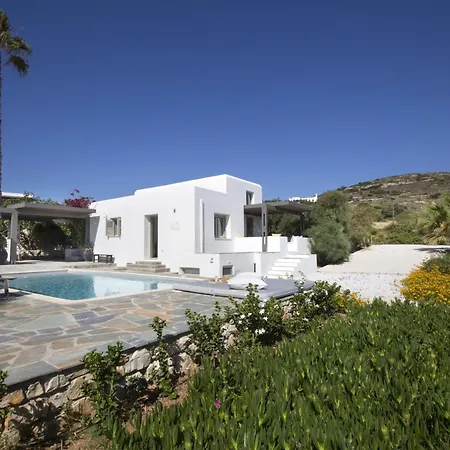 Aphrodite - Elegant Villa, Sea Views, Designer Renovation Вилла *