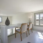 Aphrodite - Elegant Villa, Sea Views, Designer Renovation * אמבלאס