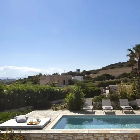 Aphrodite - Elegant Villa, Sea Views, Designer Renovation * أمبيلاس