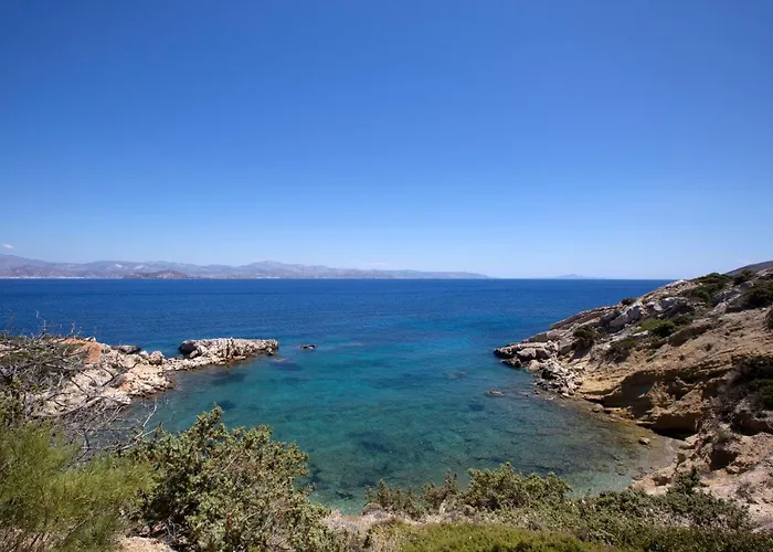 Aphrodite - Elegant Villa, Sea Views, Designer Renovation Villa *