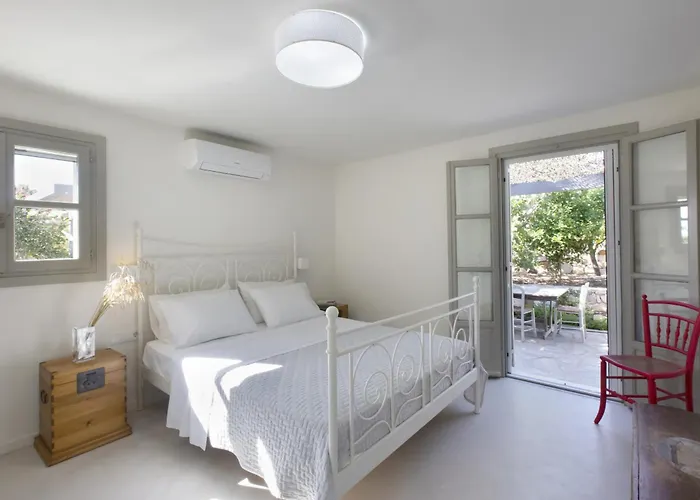 Villa Aphrodite - Elegant Villa, Sea Views, Designer Renovation Ampelas