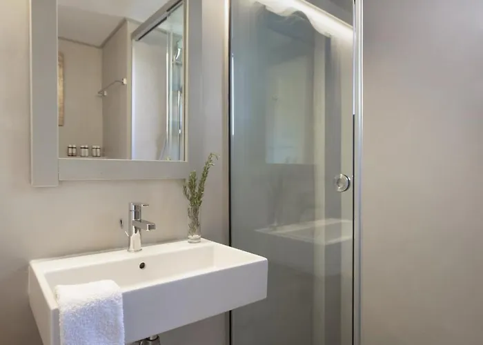 Aphrodite - Elegant Villa, Sea Views, Designer Renovation