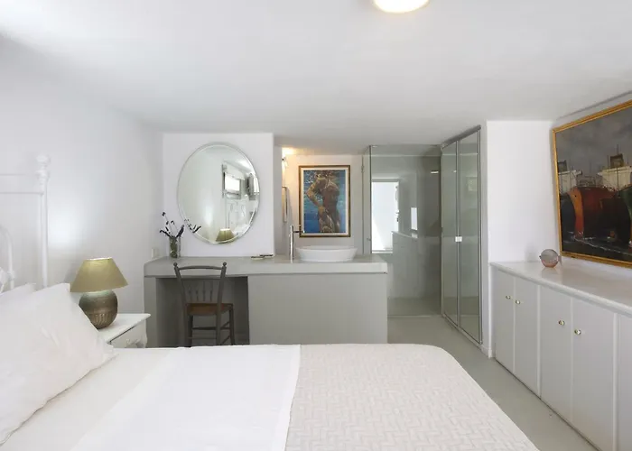 Aphrodite - Elegant Villa, Sea Views, Designer Renovation Ampelas